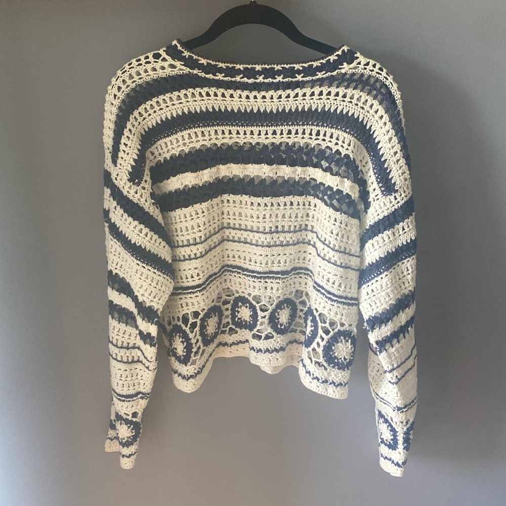Vintage crochet top size medium